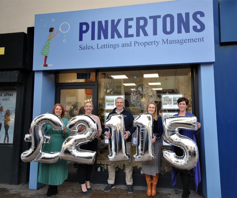 PINKERTONS RAISE £2115 FOR ANGEL EYES NI